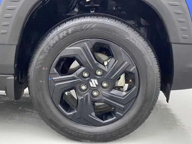 Used Maruti Suzuki Brezza ZXi [2023-2025] in Ahmedabad