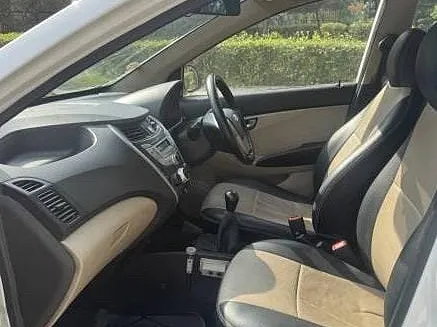 Used Hyundai Eon Sportz in Noida
