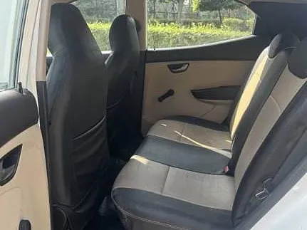 Used Hyundai Eon Sportz in Noida