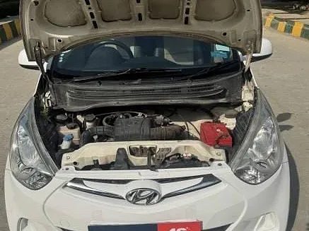 Used Hyundai Eon Sportz in Noida