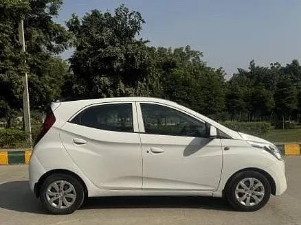 Used Hyundai Eon Sportz in Noida