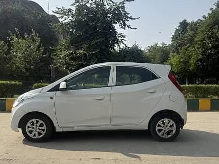 Used Hyundai Eon Sportz in Noida