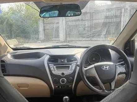 Used Hyundai Eon Sportz in Noida