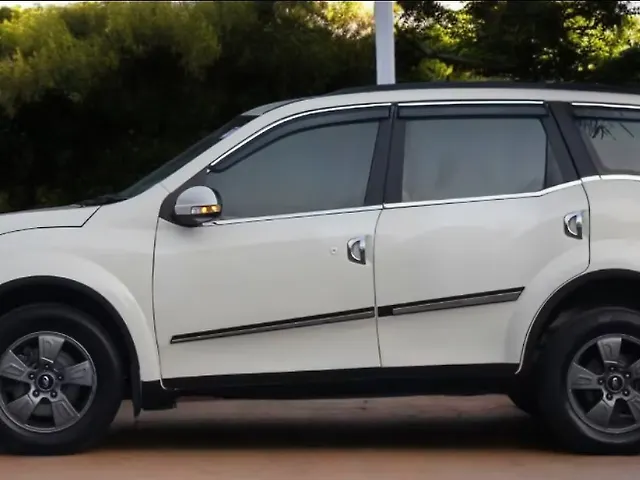 Used Mahindra XUV500 [2011-2015] W8 2013 in Lucknow