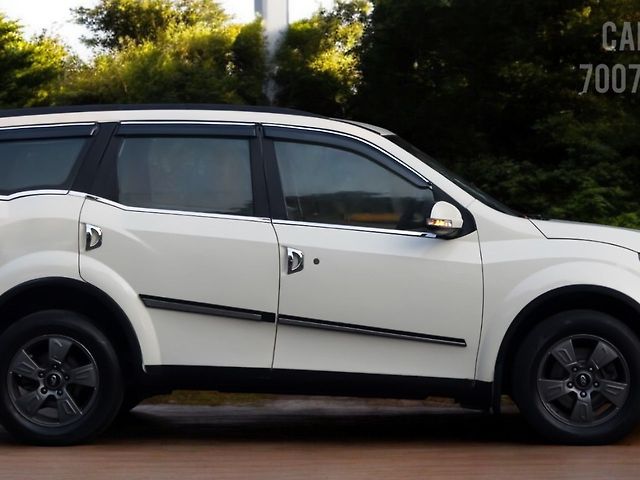 Used Mahindra XUV500 [2011-2015] W8 2013 in Lucknow