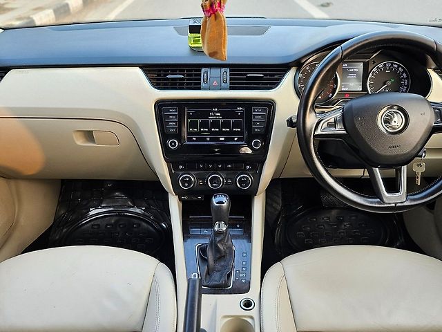Used Skoda Octavia [2015-2017] 1.8 TSI Ambition Plus AT in Delhi