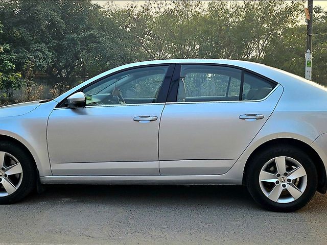Used Skoda Octavia [2015-2017] 1.8 TSI Ambition Plus AT in Delhi