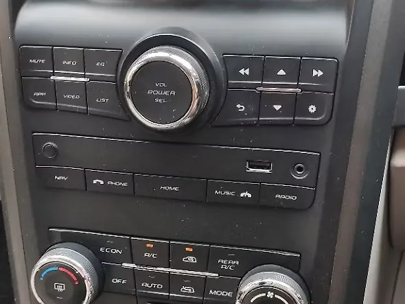 Used Mahindra XUV500 [2015-2018] W10 AT in Bangalore