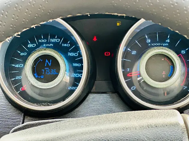 Used Mahindra XUV500 W7 [2018-2020] in Valsad