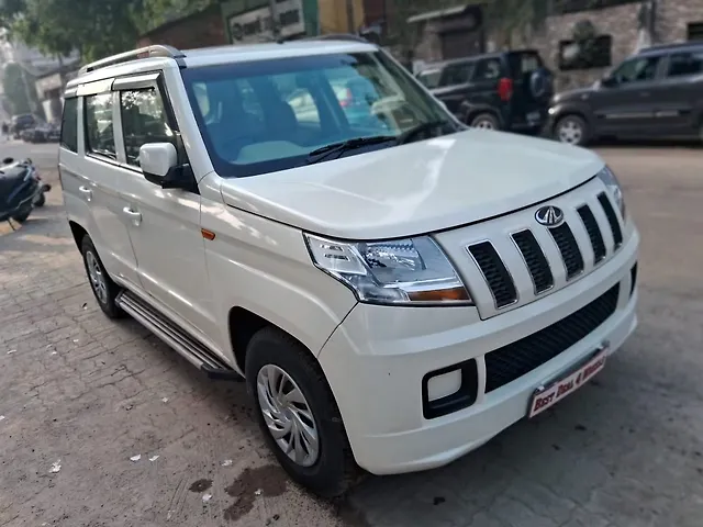 Used Mahindra TUV300 [2015-2019] T6 Plus in Lucknow