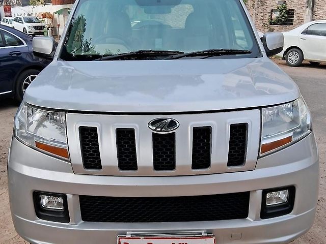 Used 2018 Mahindra TUV300 in Lucknow
