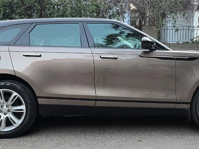 Used Land Rover Range Rover Velar [2017-2023] 2.0 R-Dynamic Petrol 250 in Delhi