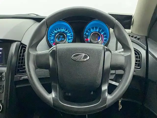 Used Mahindra XUV500 W5 [2018-2020] in Delhi