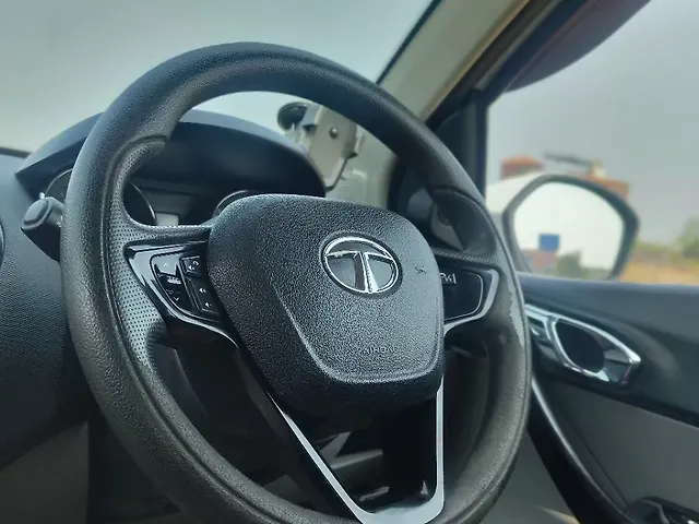 Used Tata Tiago [2016-2020] Revotron XZ in Kolhapur