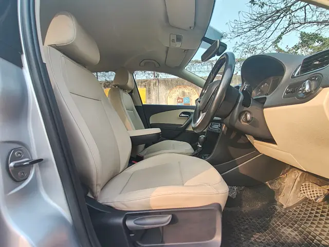 Used Skoda Rapid Style 1.6 MPI AT in Mumbai