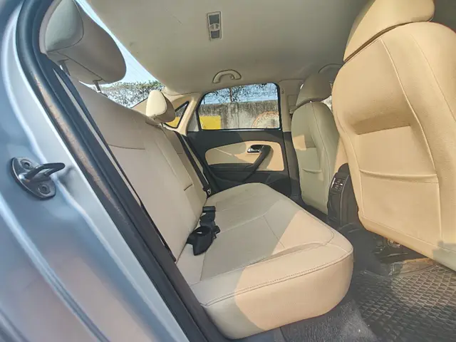 Used Skoda Rapid Style 1.6 MPI AT in Mumbai