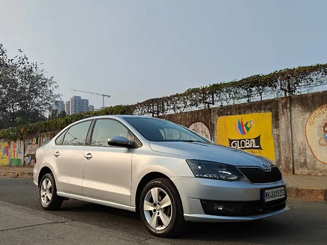 Used Skoda Rapid Style 1.6 MPI AT in Mumbai