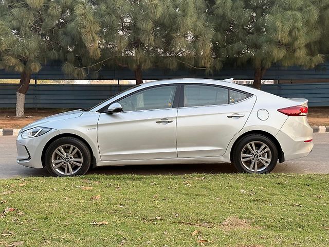 Used Hyundai Elantra [2016-2019] 1.6 SX (O) AT in Chandigarh