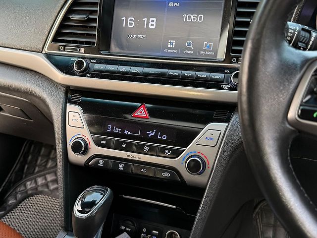 Used Hyundai Elantra [2016-2019] 1.6 SX (O) AT in Chandigarh