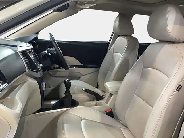 Used Mahindra XUV300 [2019-2024] W8 (O) 1.5 Diesel [2020] in Chandigarh