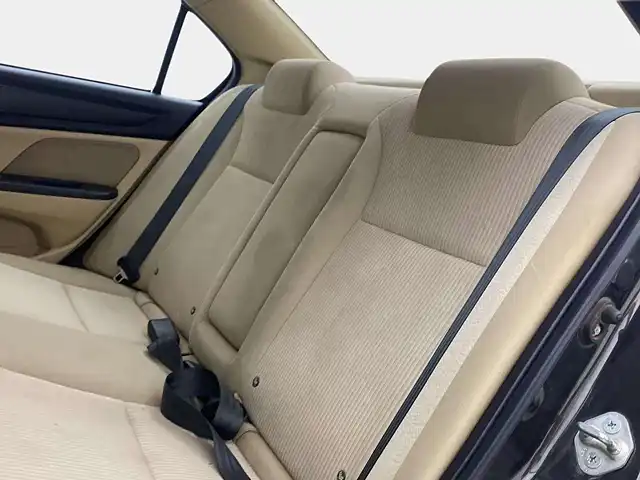 Used Honda Amaze [2018-2021] 1.2 V MT Petrol [2018-2020] in Ahmedabad