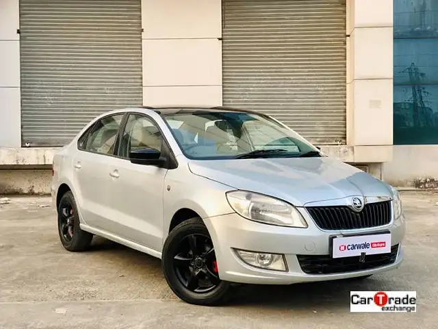 Used Skoda Rapid [2014-2015] 1.5 TDI CR Ambition with Alloy Wheels in Thane