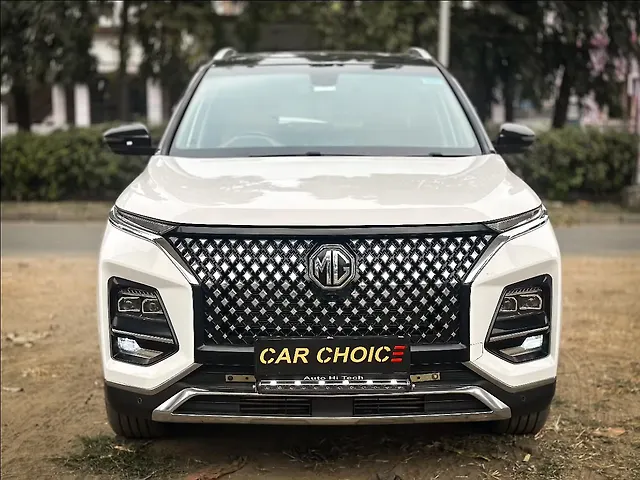 Used 2024 MG Hector Plus in Kolkata