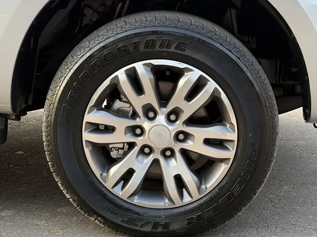 Used Ford Endeavour [2016-2019] Titanium 3.2 4x4 AT in Chandigarh