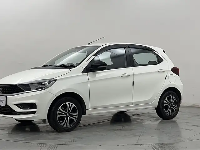 Used 2023 Tata Tiago in Delhi