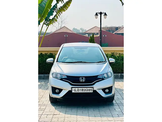 Used 2016 Honda Jazz in Surat