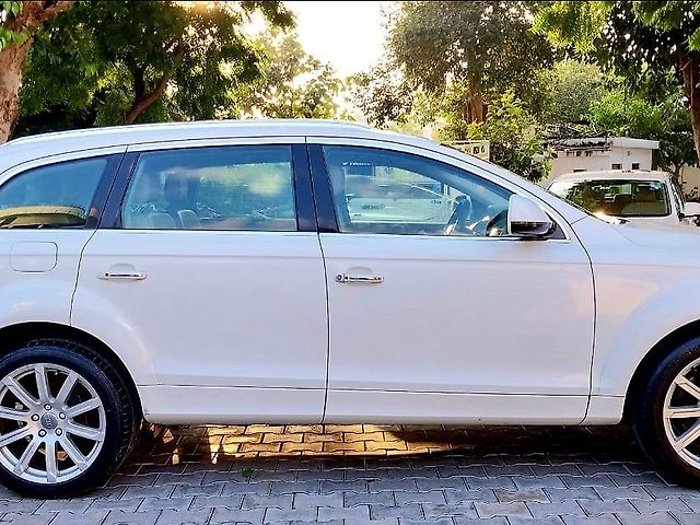 Used Audi Q7 [2010 - 2015] 35 TDI Technology Pack + Sunroof in Agra