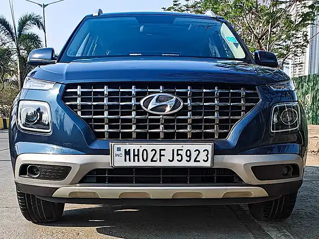 Used 2020 Hyundai Venue in Mumbai