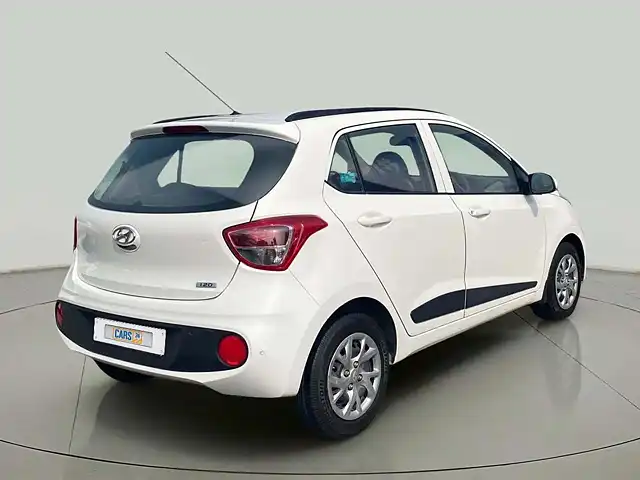Used Hyundai Grand i10 Sportz (O) U2 1.2 CRDi [2017-2018] in Rajkot