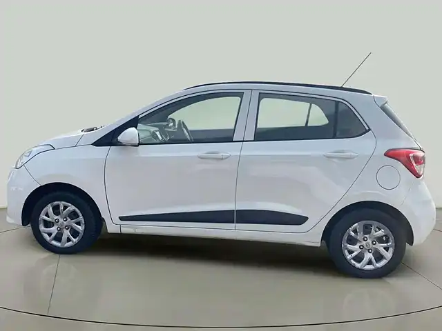 Used Hyundai Grand i10 Sportz (O) U2 1.2 CRDi [2017-2018] in Rajkot