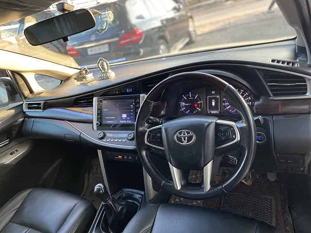 Used Toyota Innova Crysta [2016-2020] 2.4 VX 7 STR [2016-2020] in Lucknow
