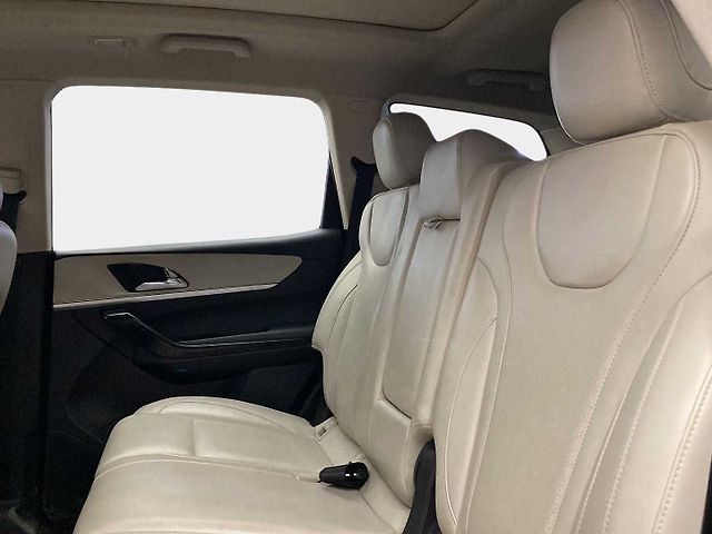 Used Mahindra XUV700 AX 7 Diesel AT AWD Luxury Pack 7 STR [2021] in Delhi