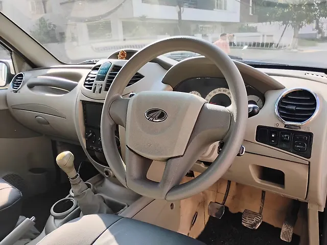 Used Mahindra Quanto [2012-2016] C6 in Indore