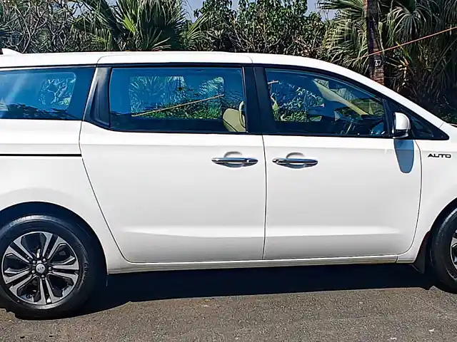 Used Kia Carnival [2020-2023] Premium 7 STR in Mumbai