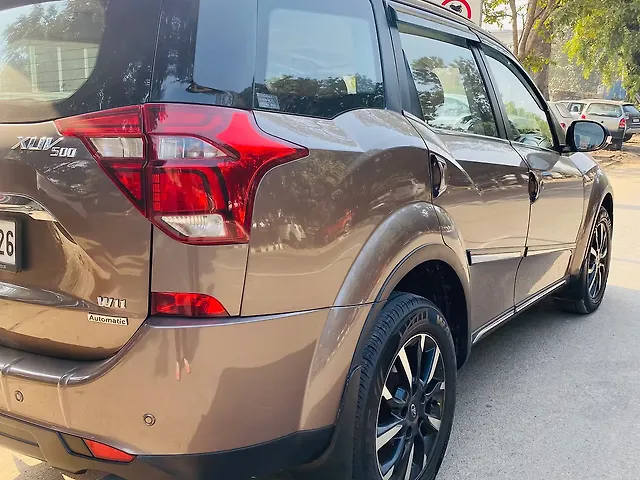 Used Mahindra XUV500 W11 (O) AT in Chandigarh