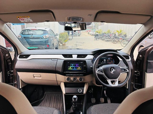 Used Renault Triber RXZ Dual Tone [2024-2025] in Guwahati