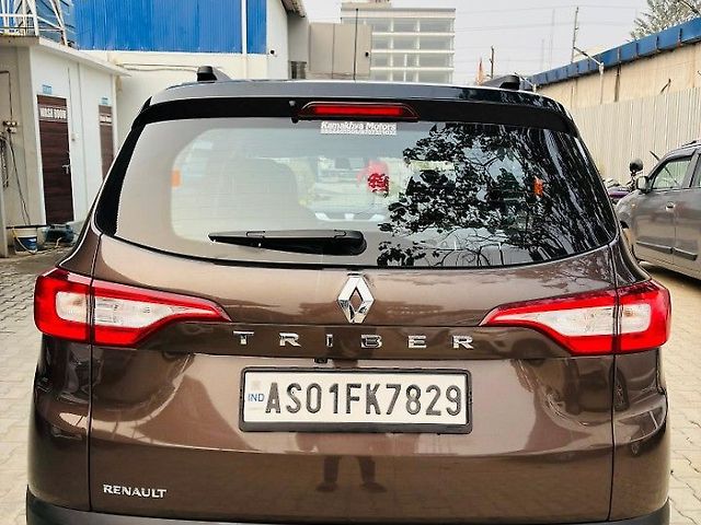 Used Renault Triber RXZ Dual Tone [2024-2025] in Guwahati