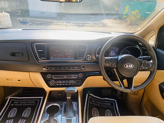 Used Kia Carnival [2020-2023] Premium 8 STR in Delhi