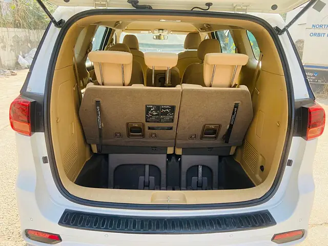 Used Kia Carnival [2020-2023] Premium 8 STR in Delhi