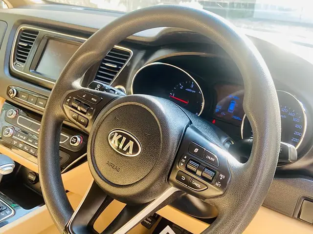 Used Kia Carnival [2020-2023] Premium 8 STR in Delhi