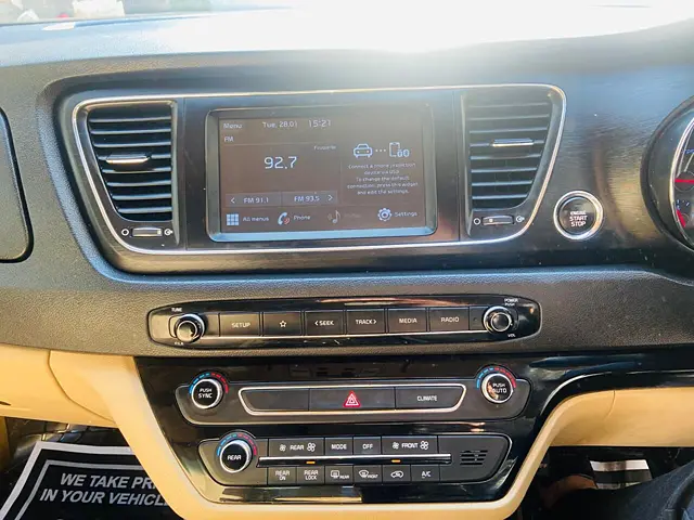 Used Kia Carnival [2020-2023] Premium 8 STR in Delhi