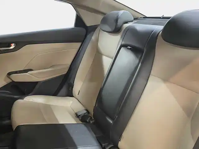 Used Hyundai Verna [2017-2020] SX (O) 1.6 CRDi  AT in Chandigarh