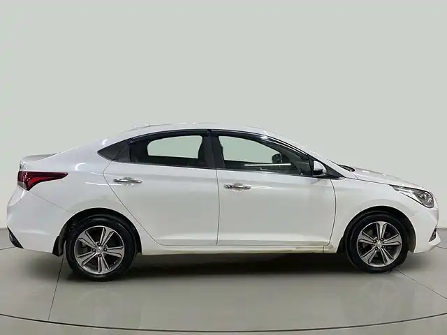 Used Hyundai Verna [2017-2020] SX (O) 1.6 CRDi  AT in Chandigarh