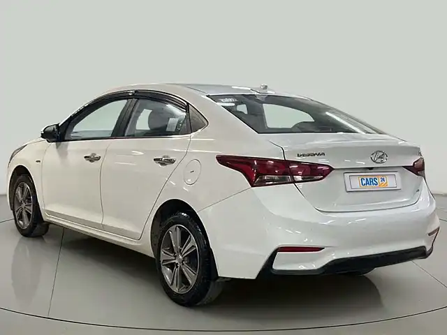 Used Hyundai Verna [2017-2020] SX (O) 1.6 CRDi  AT in Chandigarh