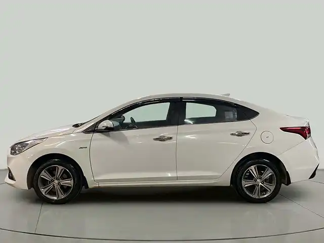Used Hyundai Verna [2017-2020] SX (O) 1.6 CRDi  AT in Chandigarh