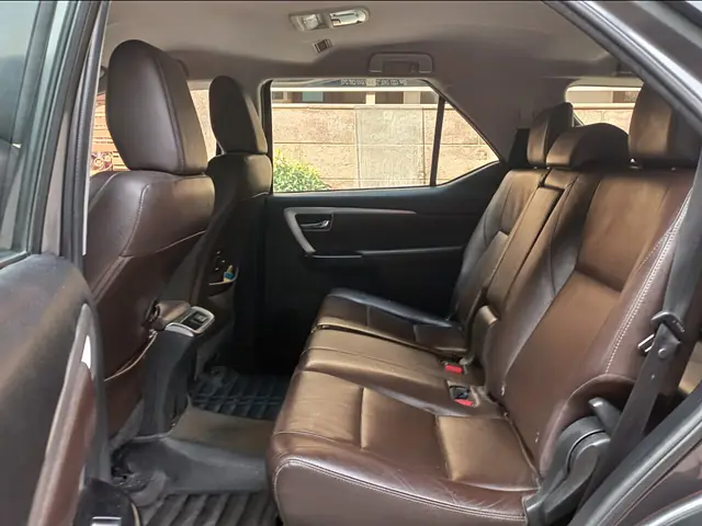 Used Toyota Fortuner [2016-2021] 2.8 4x2 AT [2016-2020] in Delhi